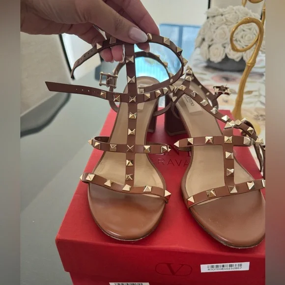 Valentino Rockstud block heel sandals size 42 tan - Picture 7 of 10